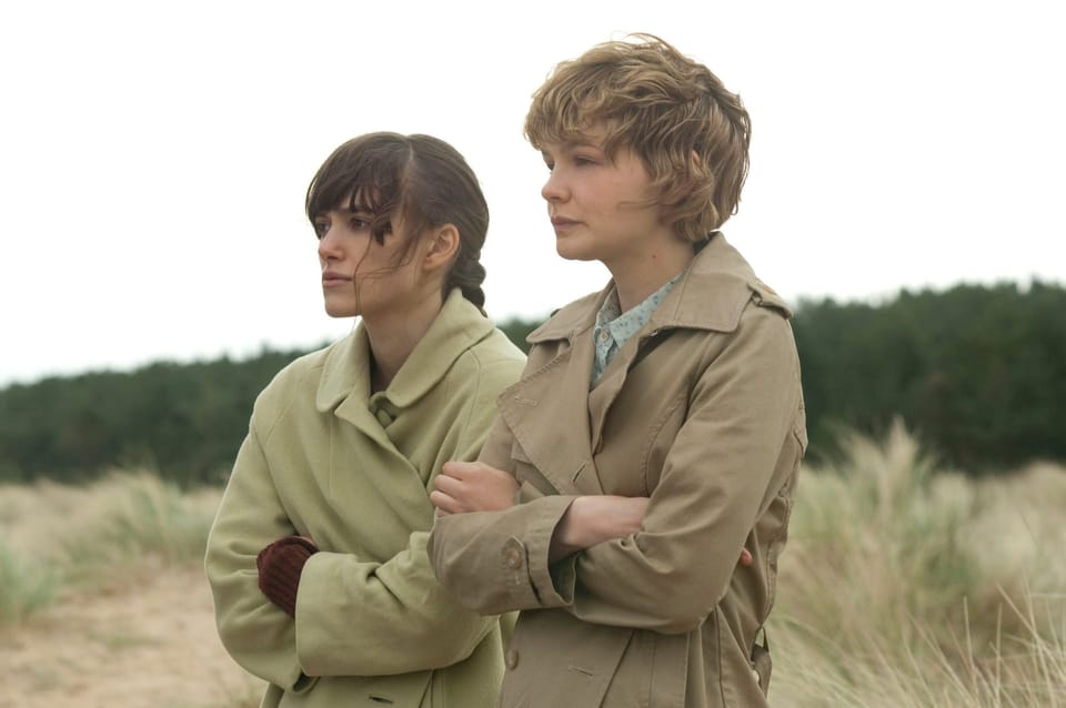 Never Let Me Go (2010)