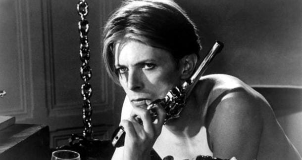 The Man Who Fell To Earth (1976)